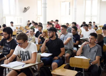 Qué debate requiere la situación de la educación pública