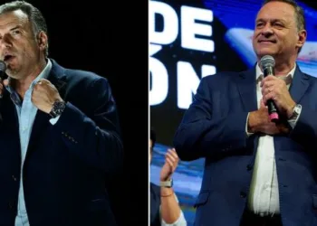 Yamandú Orsi y Álvaro Delgado se medirán en el balotaje