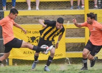 Sigue la novena fecha del fútbol local