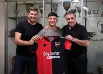 Agustín Juárez y su primer contrato profesional