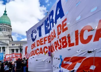 Diputados sesiona para tratar el veto del Gobierno a la Ley de Financiamiento Universitario