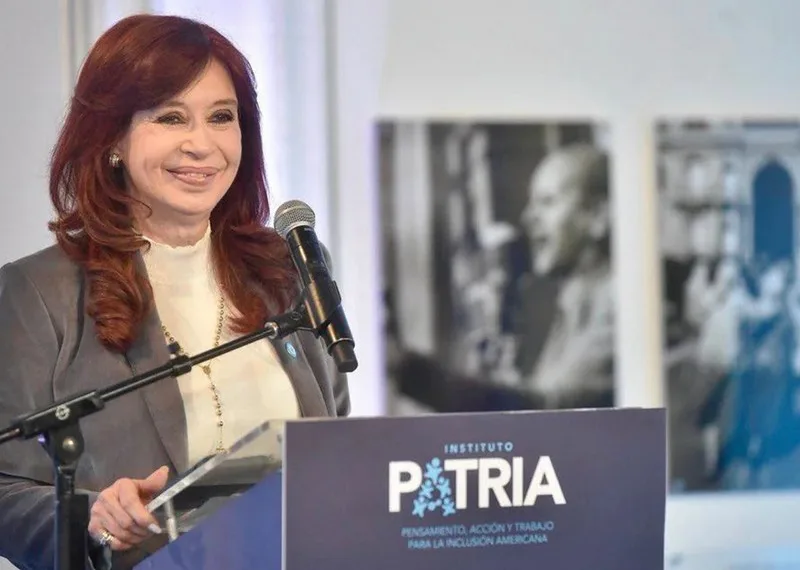 Cristina le respondió a Milei: “Tomo las cosas como de quien viene”