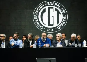 La CGT se pronunció sobre la interna del PJ con críticas a Cristina Kirchner