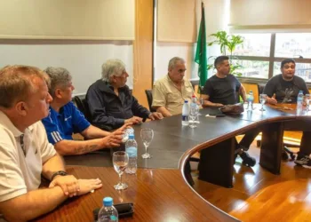 Gremios del transporte ratificaron el paro del 30 de octubre