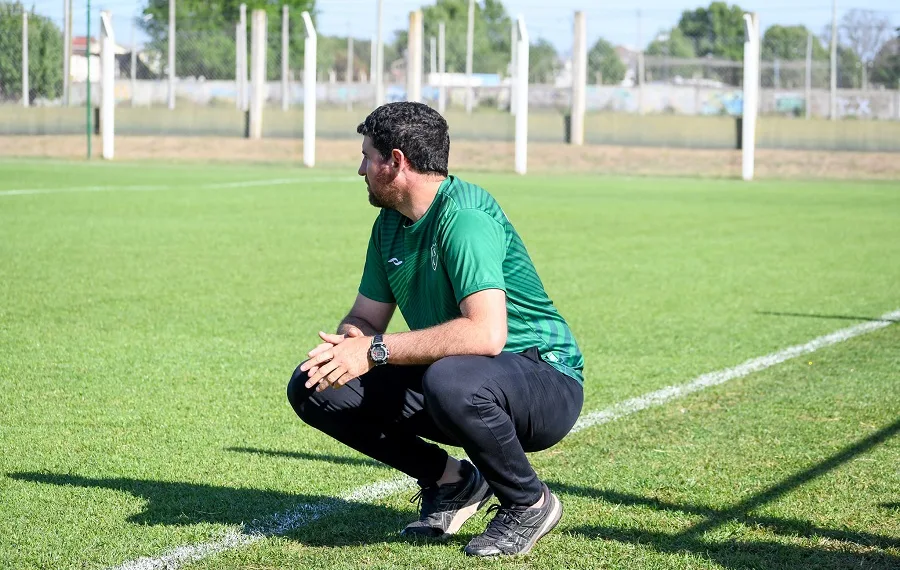 Fútbol local: Sarmiento regresó a la punta