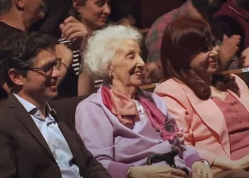 Carlotto vio “frialdad” entre Cristina Kirchner y Kicillof