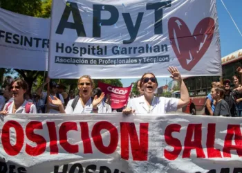 Trabajadores del Hospital Garrahan comenzaron un paro total por 48 horas