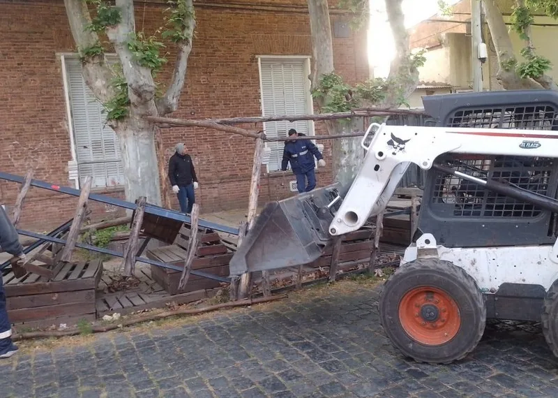 ARJUN avanza con el relevamiento de “parklets” ubicados en la vía pública