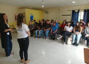 Vecinos de Roca se capacitaron en manipulación segura de alimentos