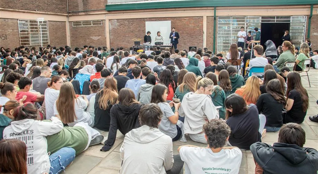 Charla de prevención y concientización sobre la ludopatía