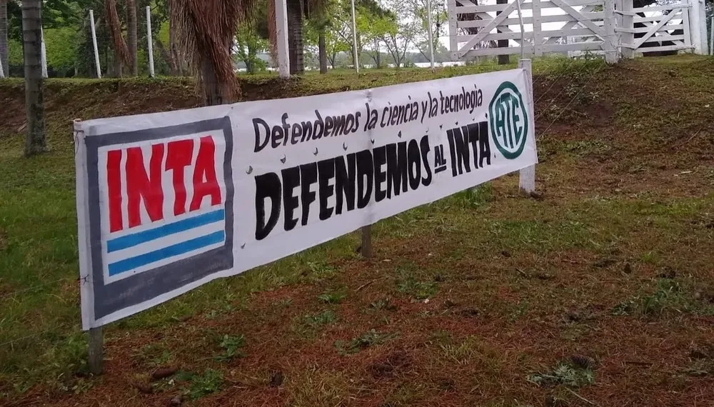 Trabajadores denuncian despidos encubiertos en el INTA