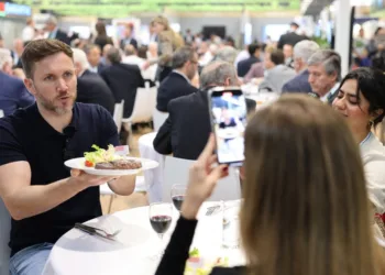 Influencers europeos destacaron la  carne argentina en la SIAL París 2024