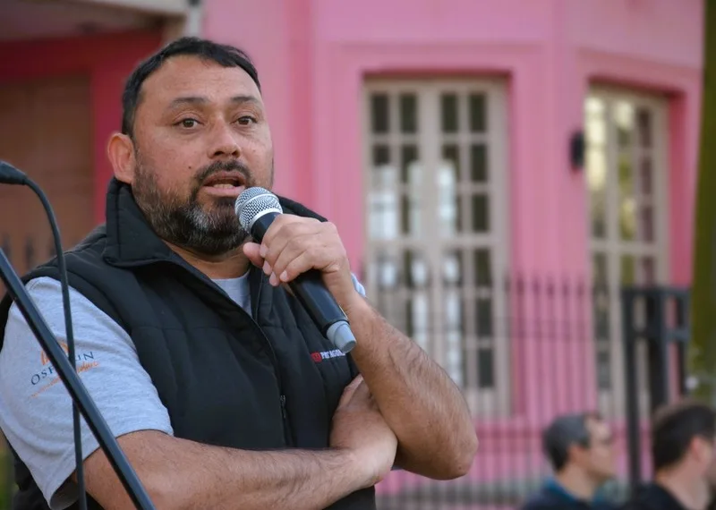 Mendoza: «Sigamos defendiendo la educación pública, sigamos defendiendo el futuro de nuestro país»