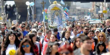Arrancó la 50° peregrinación juvenil a Luján