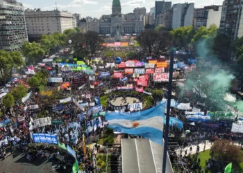 Marcha universitaria: la convocatoria al Congreso es masiva