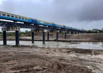 El Gobierno disolvió una empresa estatal ferroviaria y despidió a casi 1400 empleados
