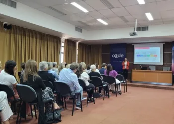 Clínica La Pequeña Familia: Jornadas Médicas sobre Cáncer de mama