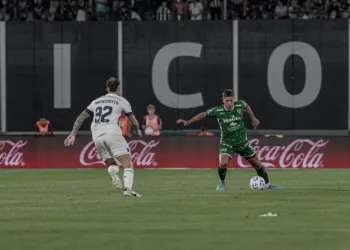 En el debut de Sanguinetti, Sarmiento perdió en Córdoba