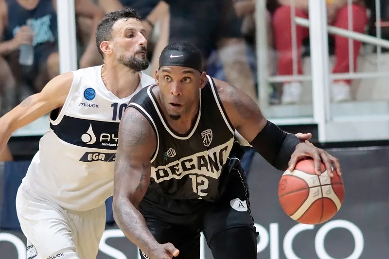 Argentino sumó a Yasmany Fundora y Ciclista “cortó” a Tyronn Mosley