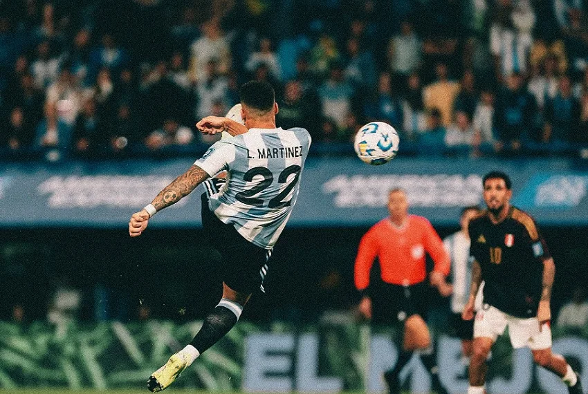La Selección Argentina cerró otro año de gloria, con victoria ante Perú