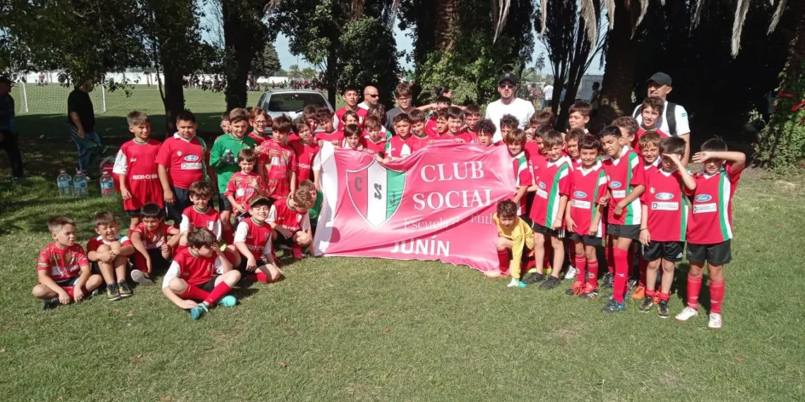 La escuelita del Club Social participó de un torneo en Mar del Plata