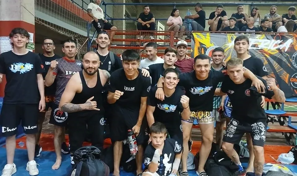 Peleadores locales compitieron en Chacabuco