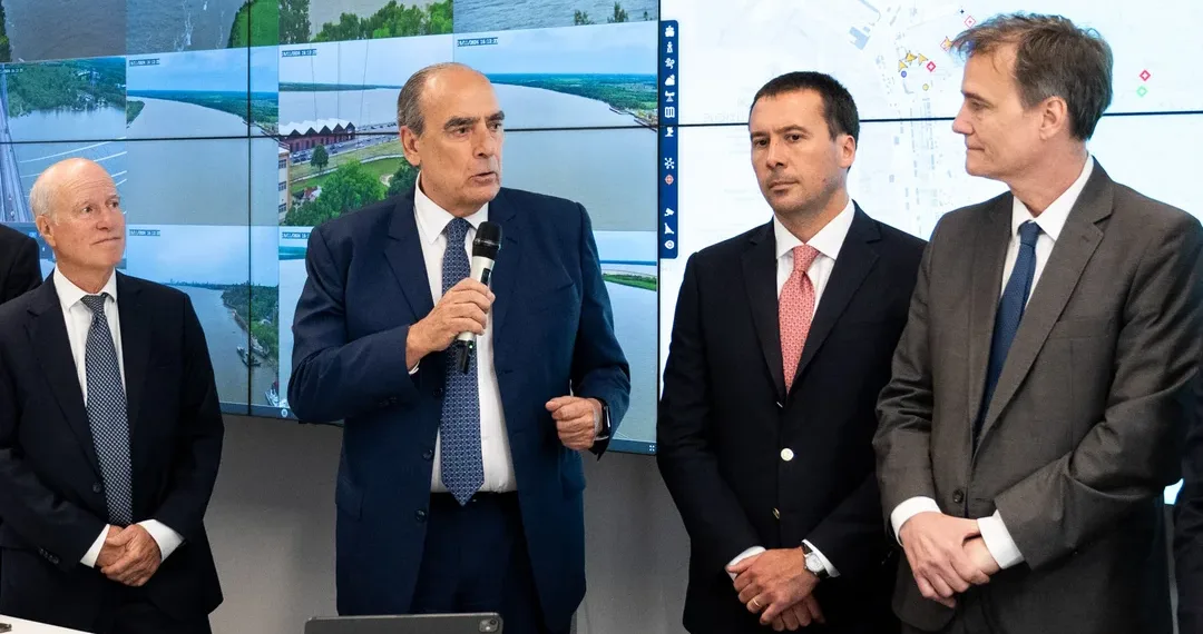 El Gobierno llamó a licitación para privatizar la Hidrovía con un contrato a 30 años