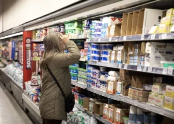 Derogan 43 normas que permitían fijar precios y solicitar información a empresas