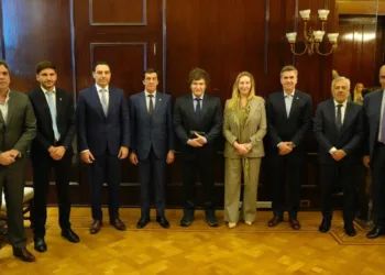 Gobernadores y el Presidente analizaron la economía y evitaron polemizar sobre Alfonsín
