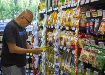 Al consumo le cuesta remontar: siguen en caída las ventas de supermercados