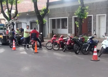 “Son delincuentes en moto que cometen delitos ”, aseveró Benito