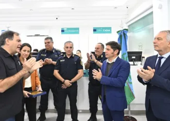 Farmacia exclusiva para personal policial: reintegro de IOMA y 30% de descuento extra