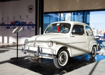 Buscan que los fanáticos de los Fiat 600 tengan un Documento Nacional de Fititos