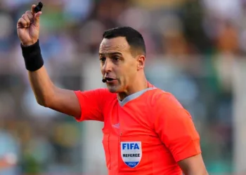 Esteban Ostojich será el árbitro de la final de la Copa Sudamericana entre Racing y Cruzeiro