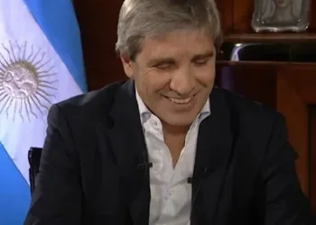 Caputo prometió «nivelar la cancha» antes de abrir la economía