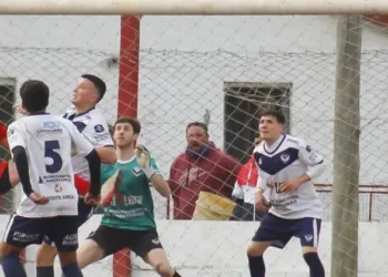 Fútbol local: ganó Villa y sueña