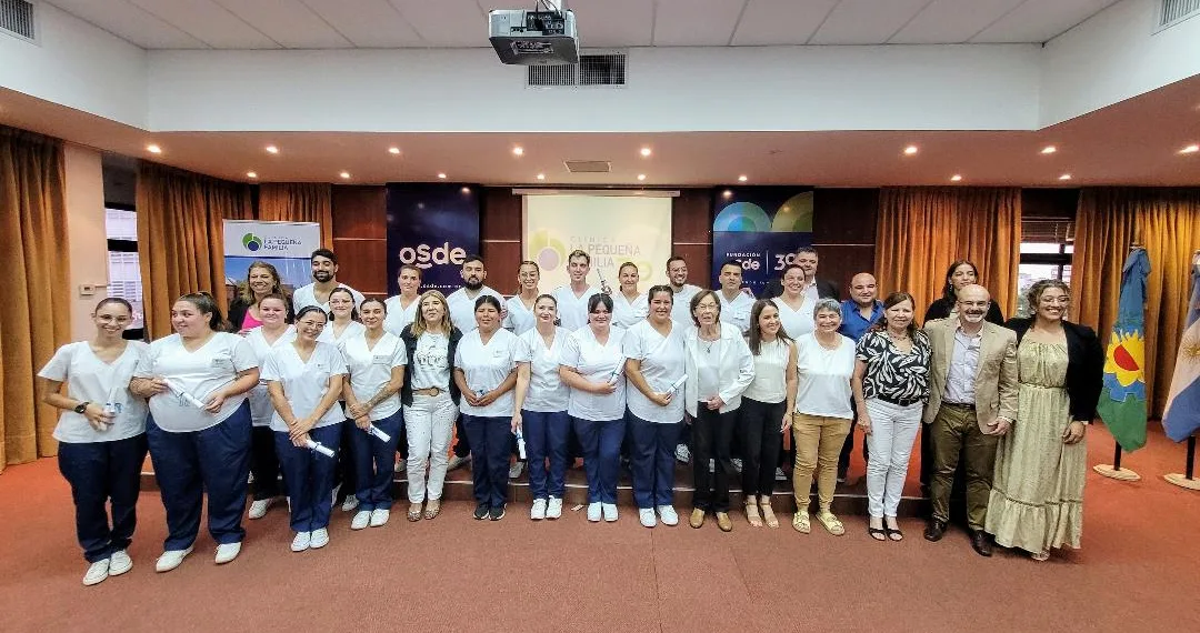 Egresaron 19 nuevos profesionales de la Carrera de Enfermería