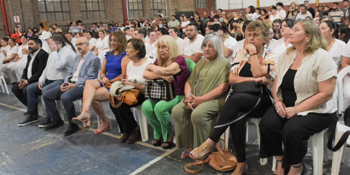 Se celebró en Junín el acto de colación  de grado de los estudiantes de Enfermería