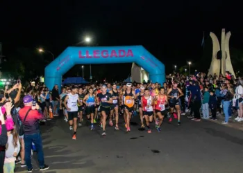 Atletas de toda la región participaron de una nueva edición de la carrera «Power Night»