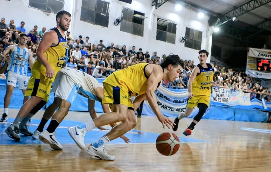 Los Indios dio el gran golpe en el Bastión y forzó una tercera final