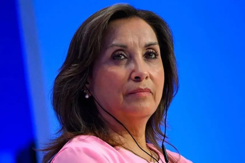 Boluarte pidió «abrir debate» sobre pena  de muerte para violadores de menores