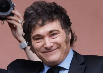 Volvió a crecer la imagen de Javier Milei, según una encuesta