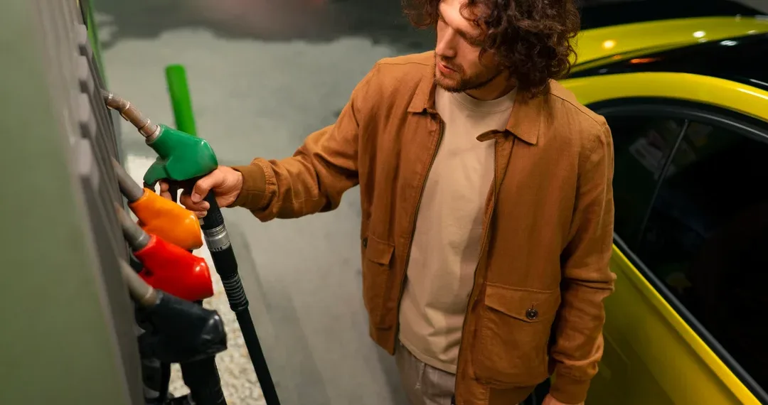 El Gobierno anticipó que se habilitará el autodespacho de combustible