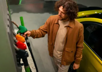 El Gobierno anticipó que se habilitará el autodespacho de combustible