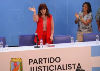 Cristina Kirchner con críticas a Kicillof: “Veo dirigentes convertidos en militantes electorales”