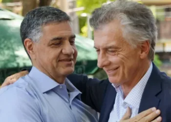 Macri se adelanta y desdobla las elecciones porteñas