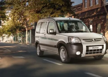 Habilitan a que cualquier vehículo con seguro y VTV pueda transportar pasajeros