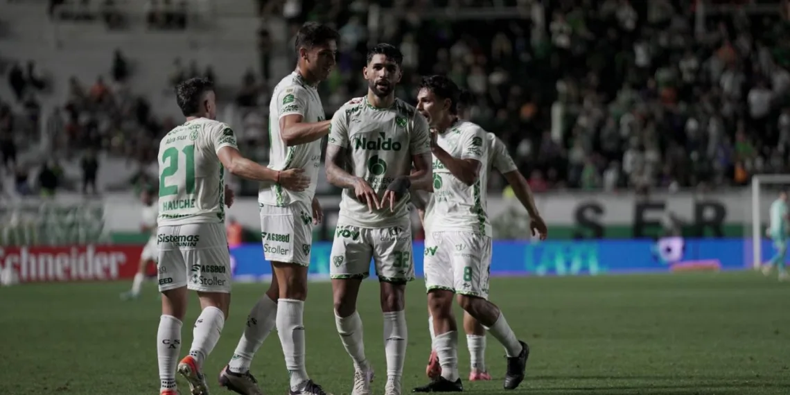 Sarmiento logró un empate agónico en la cancha de Banfield