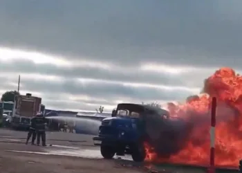 Impactante incendio en el Autódromo de Mar del Plata