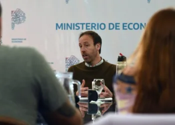 Salarios: la Provincia convocará a gremios pero sin margen para el pago de un bono